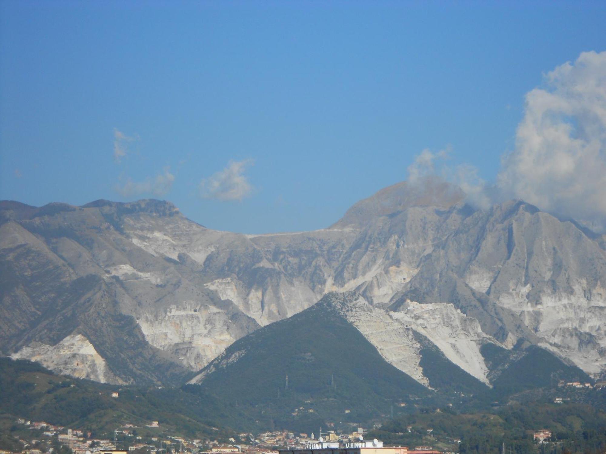 Hotel Tenda Rossa Marina Di Carrara Exterior foto